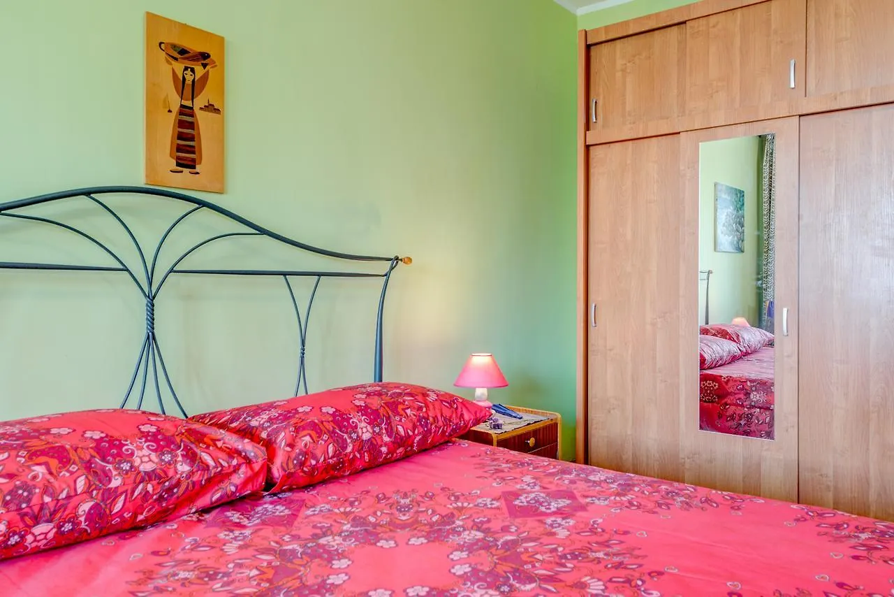 A Quiet Apartment With Balcony In Split Croatia
